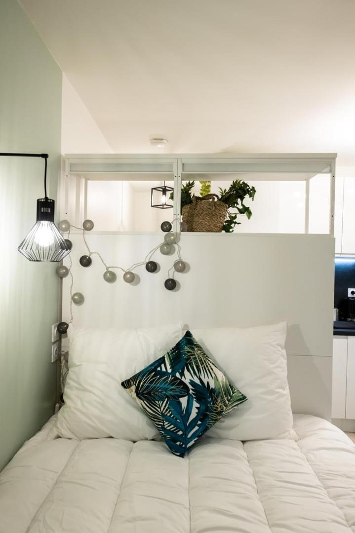 La Suite Saint Georges - Beau Studio Cosy Et Design A 5 Mn Metro Vieux Lyon Bagian luar foto
